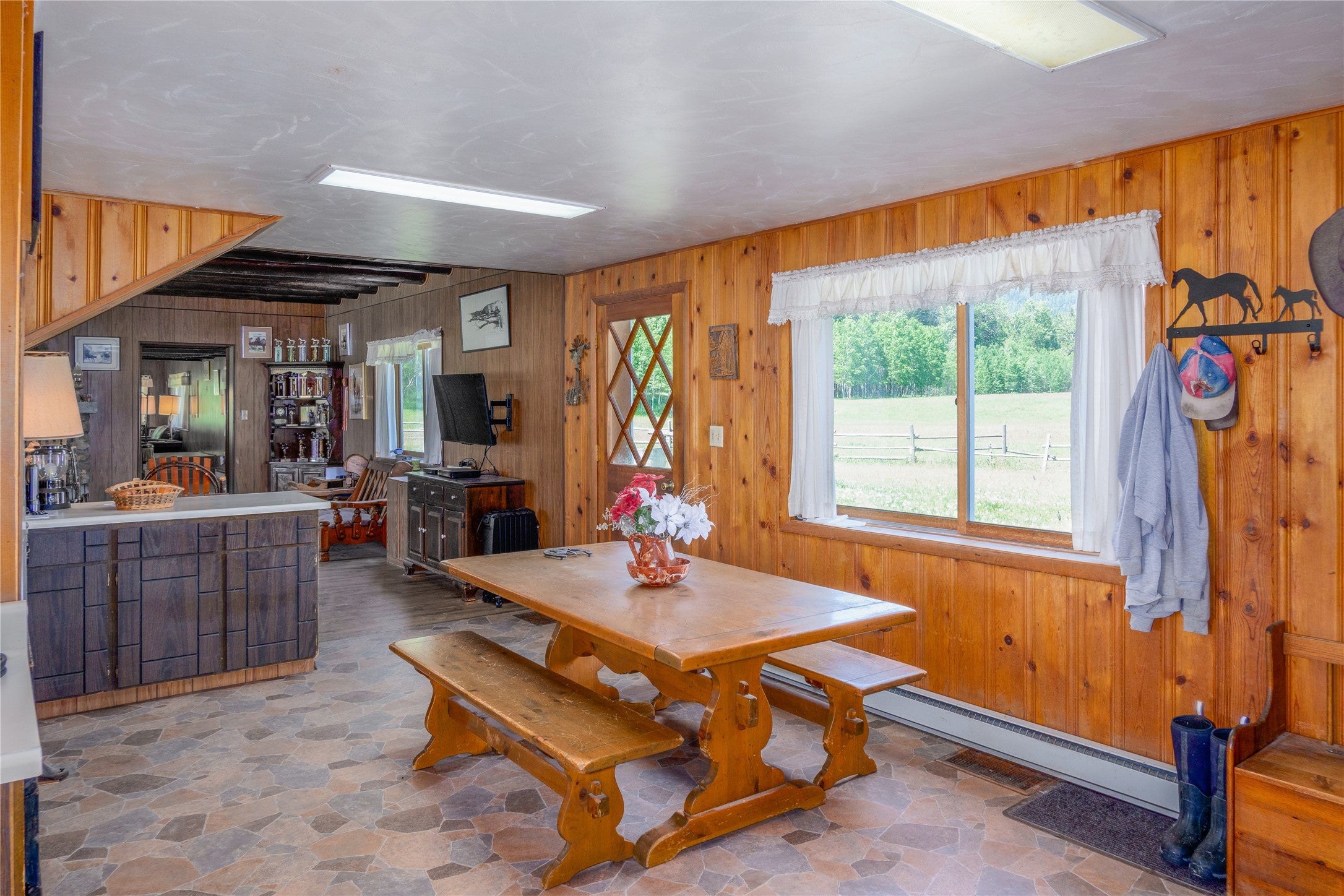 1132 Arabian Ln, Libby, MT, 59923, USA, 6 Bedrooms Bedrooms, ,2 BathroomsBathrooms,Residential,Active,1132 Arabian Ln,30072220