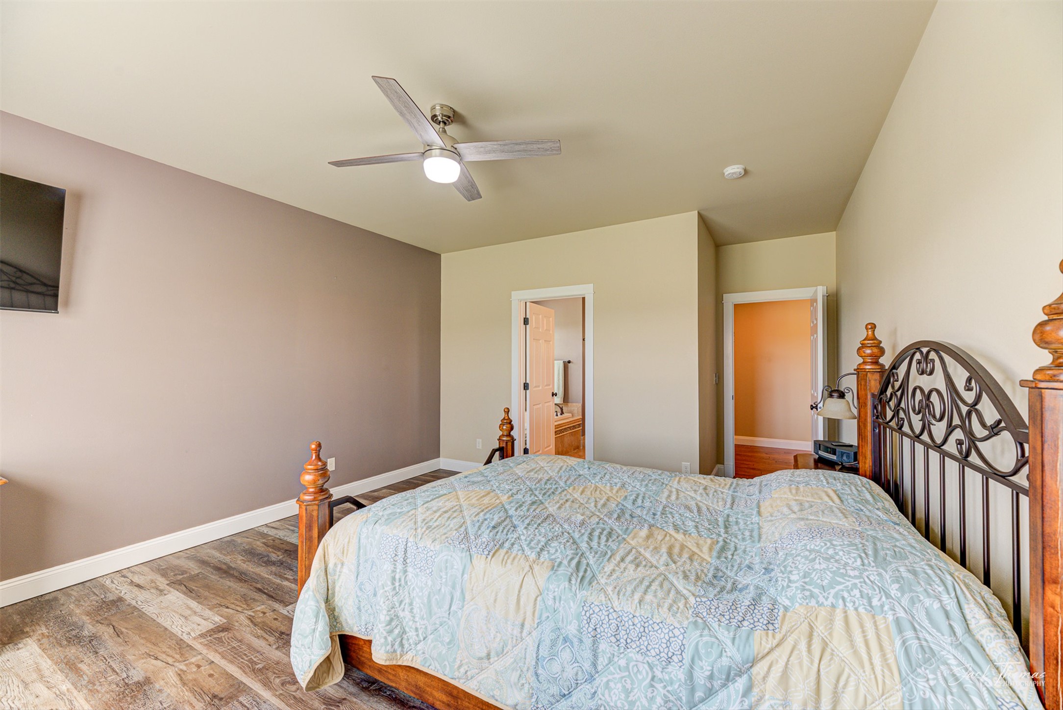 Helena, Montana 59602, United States, 3 Bedrooms Bedrooms, ,2 BathroomsBathrooms,Residential,Pending,128207