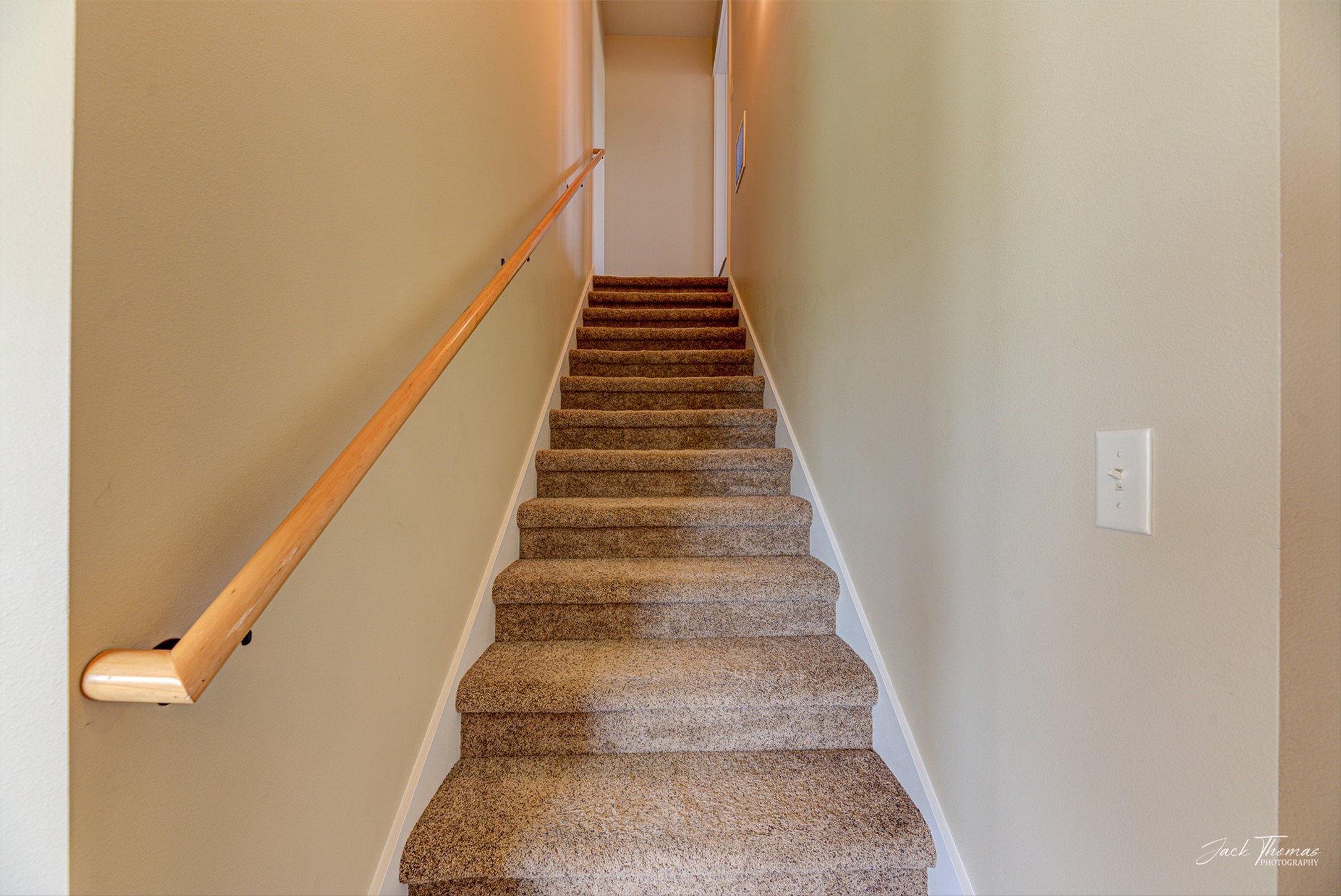 Helena, Montana 59602, United States, 3 Bedrooms Bedrooms, ,2 BathroomsBathrooms,Residential,Pending,128207