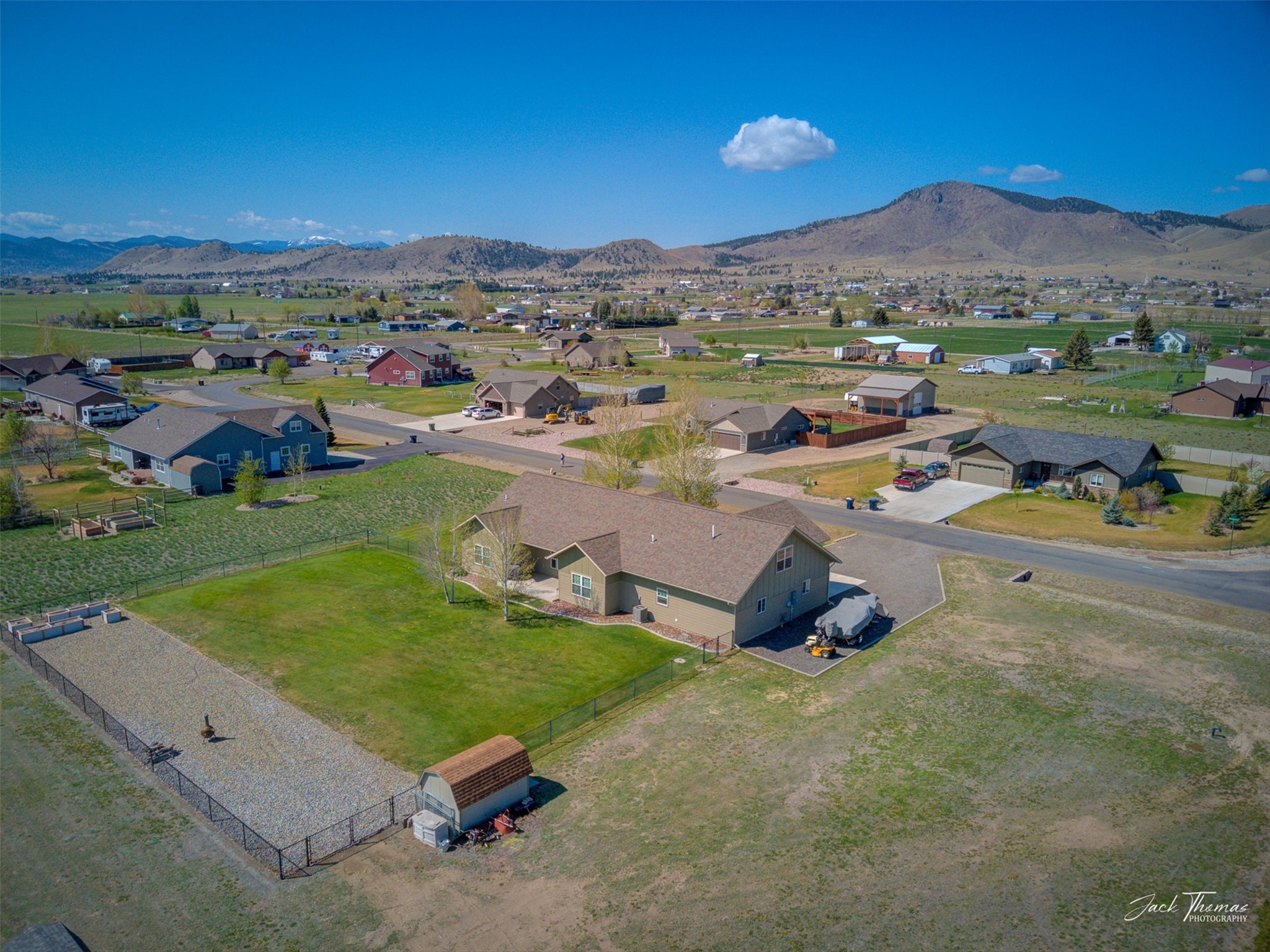 Helena, Montana 59602, United States, 3 Bedrooms Bedrooms, ,2 BathroomsBathrooms,Residential,Pending,128207