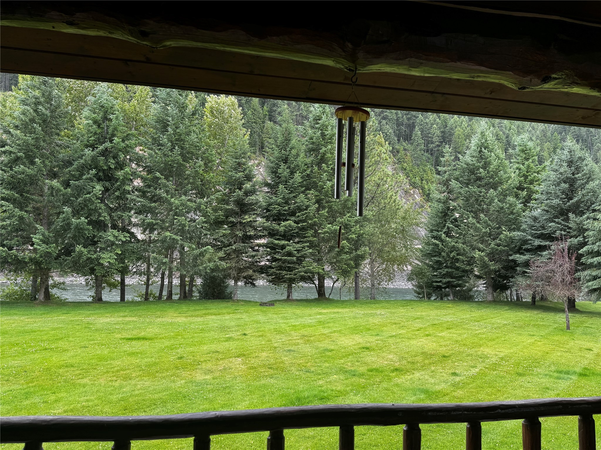 6065 Kootenai River Road