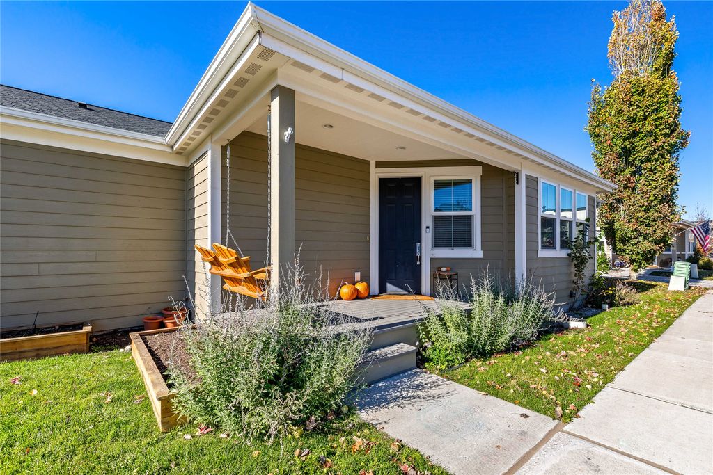 Photo of 2579 Freedom Loop, Missoula, MT 59808 (MLS # 30060246)