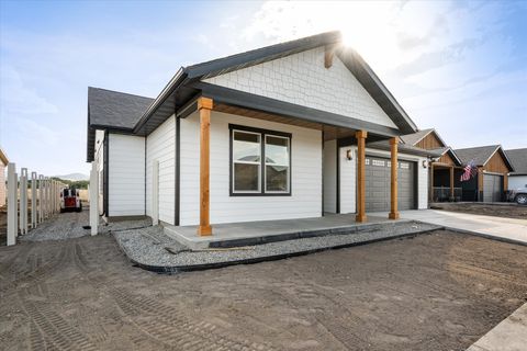 Photo of 219 Stirling Loop, East Helena, MT 59635 (MLS # 30060242) Photo of 219 Stirling Loop, East Helena, MT 59635 (MLS # 30060242)