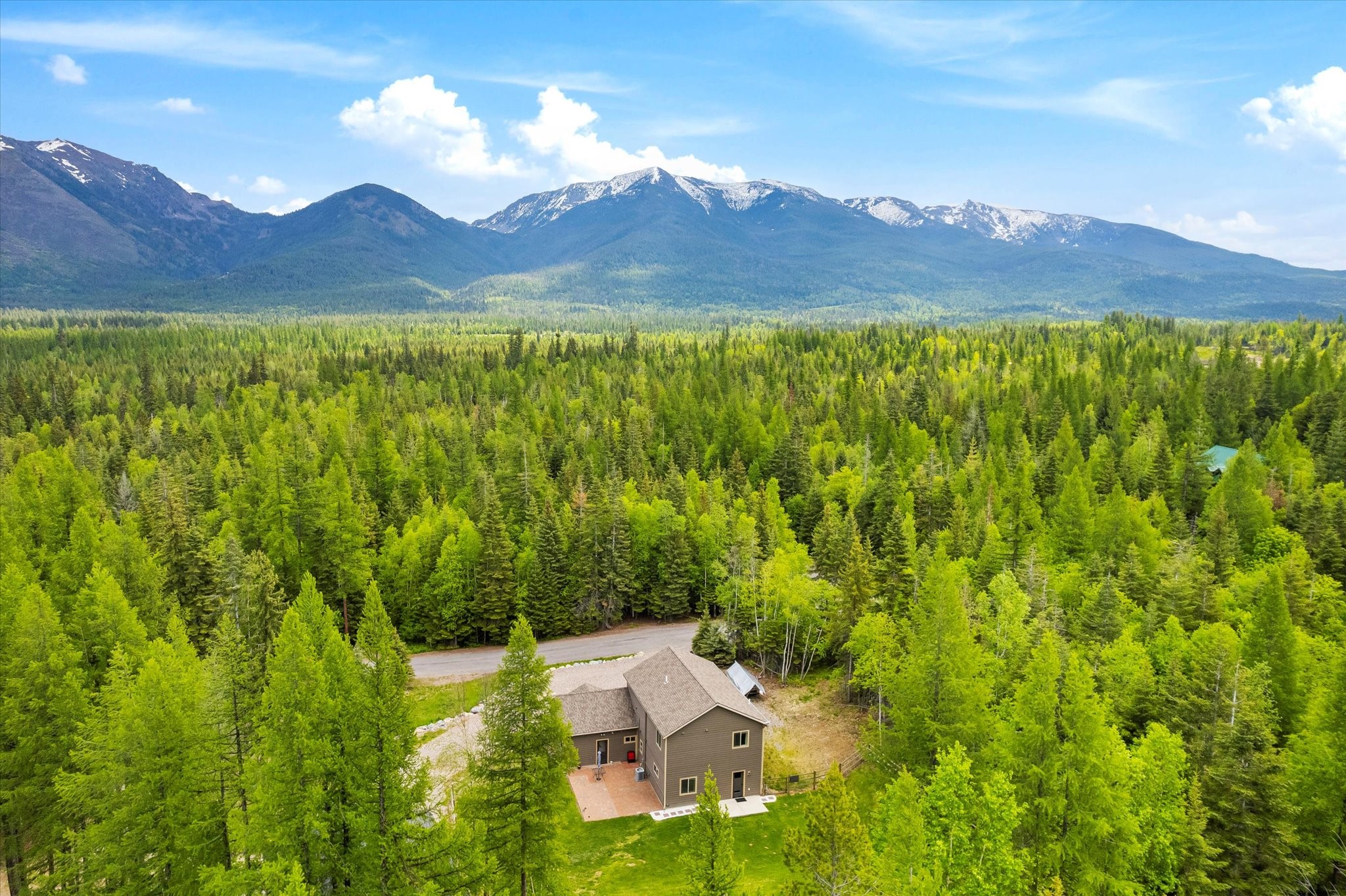 Bigfork, Montana 59911, United States, 6 Bedrooms Bedrooms, ,4 BathroomsBathrooms,Residential,Pending,56263