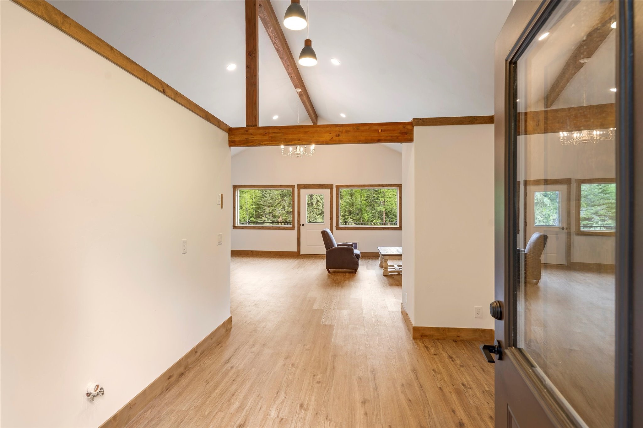 Bigfork, Montana 59911, United States, 6 Bedrooms Bedrooms, ,4 BathroomsBathrooms,Residential,Pending,56263