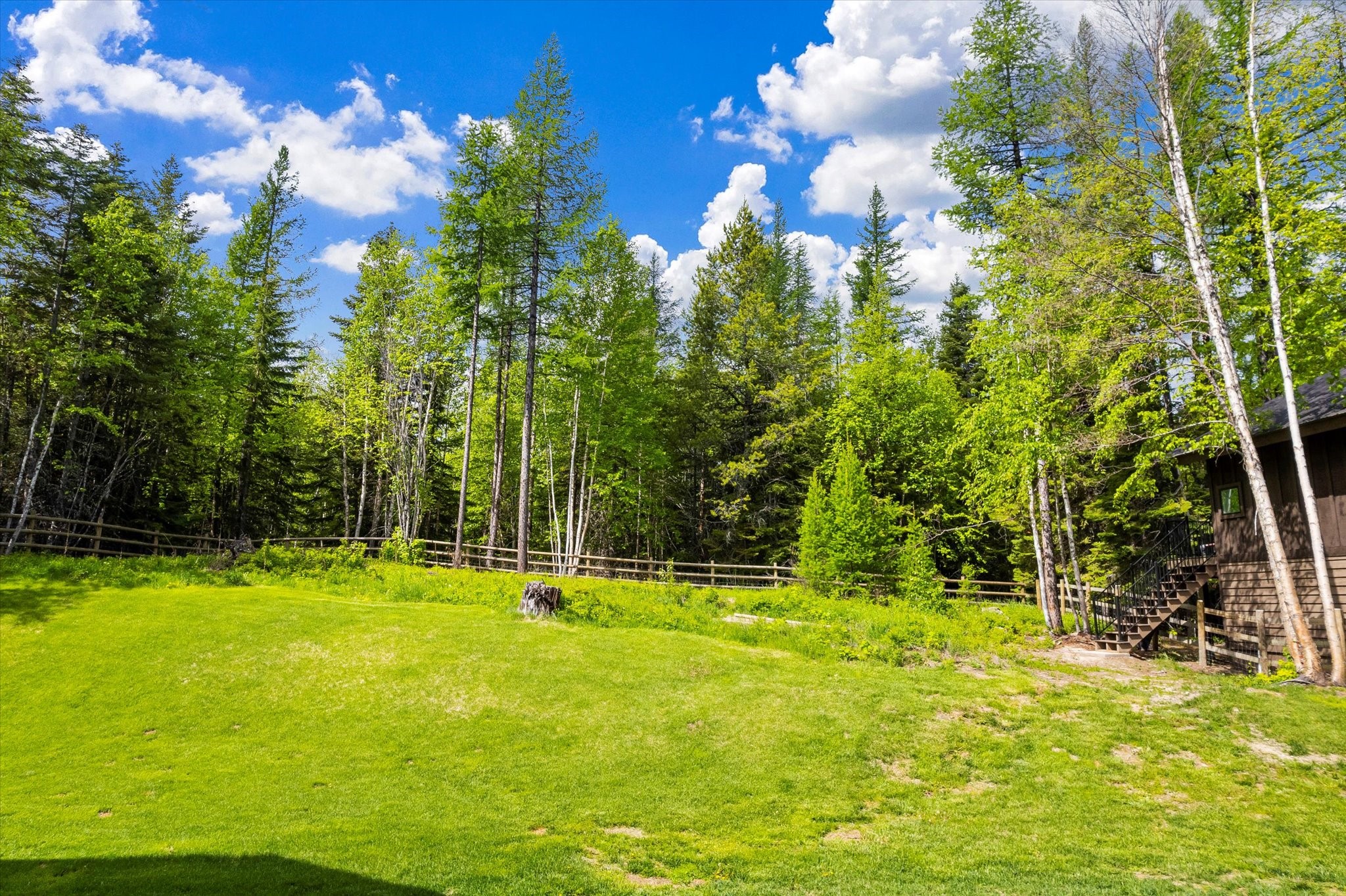 Bigfork, Montana 59911, United States, 6 Bedrooms Bedrooms, ,4 BathroomsBathrooms,Residential,Pending,56263