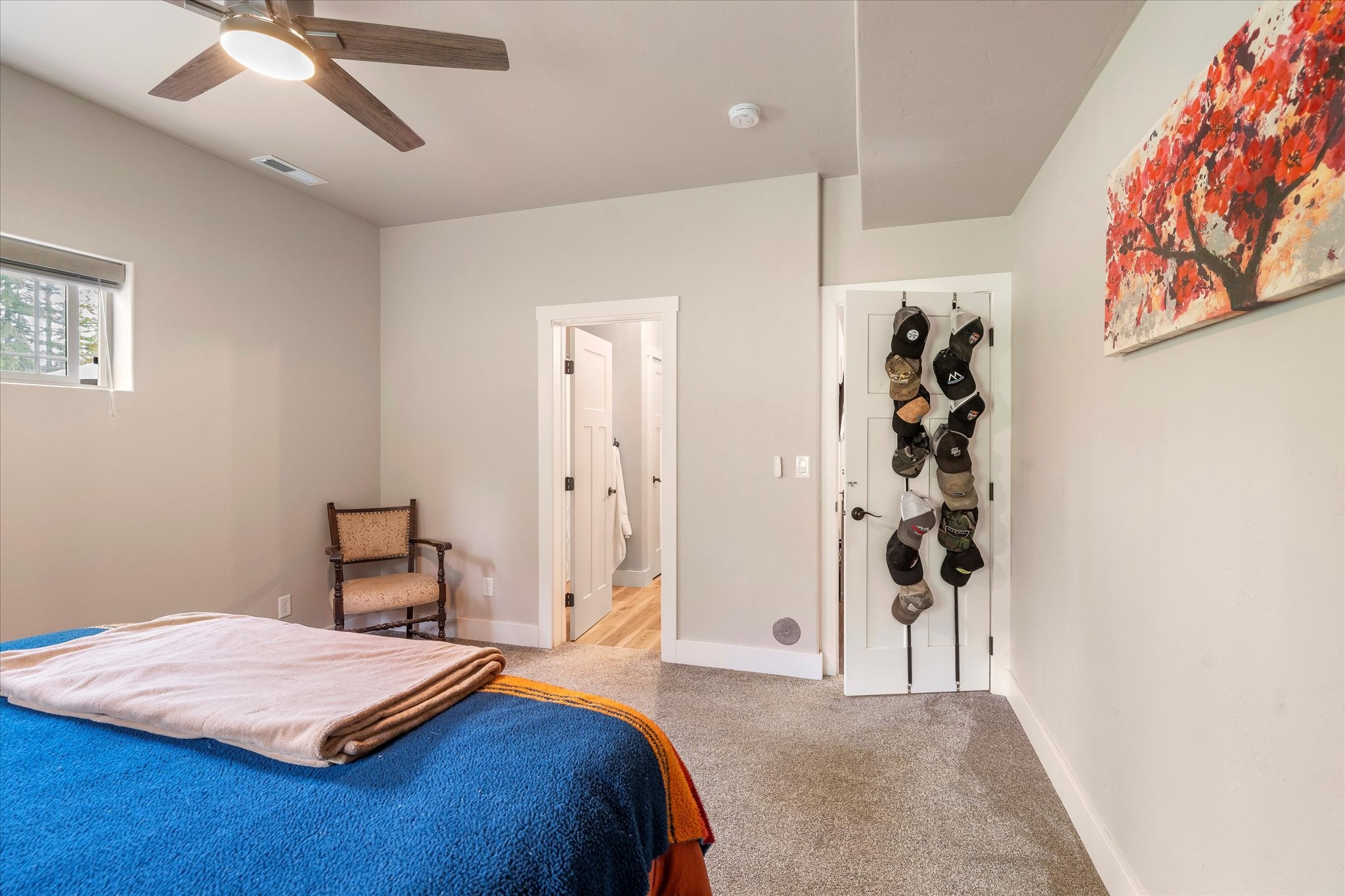 Bigfork, Montana 59911, United States, 6 Bedrooms Bedrooms, ,4 BathroomsBathrooms,Residential,Pending,56263