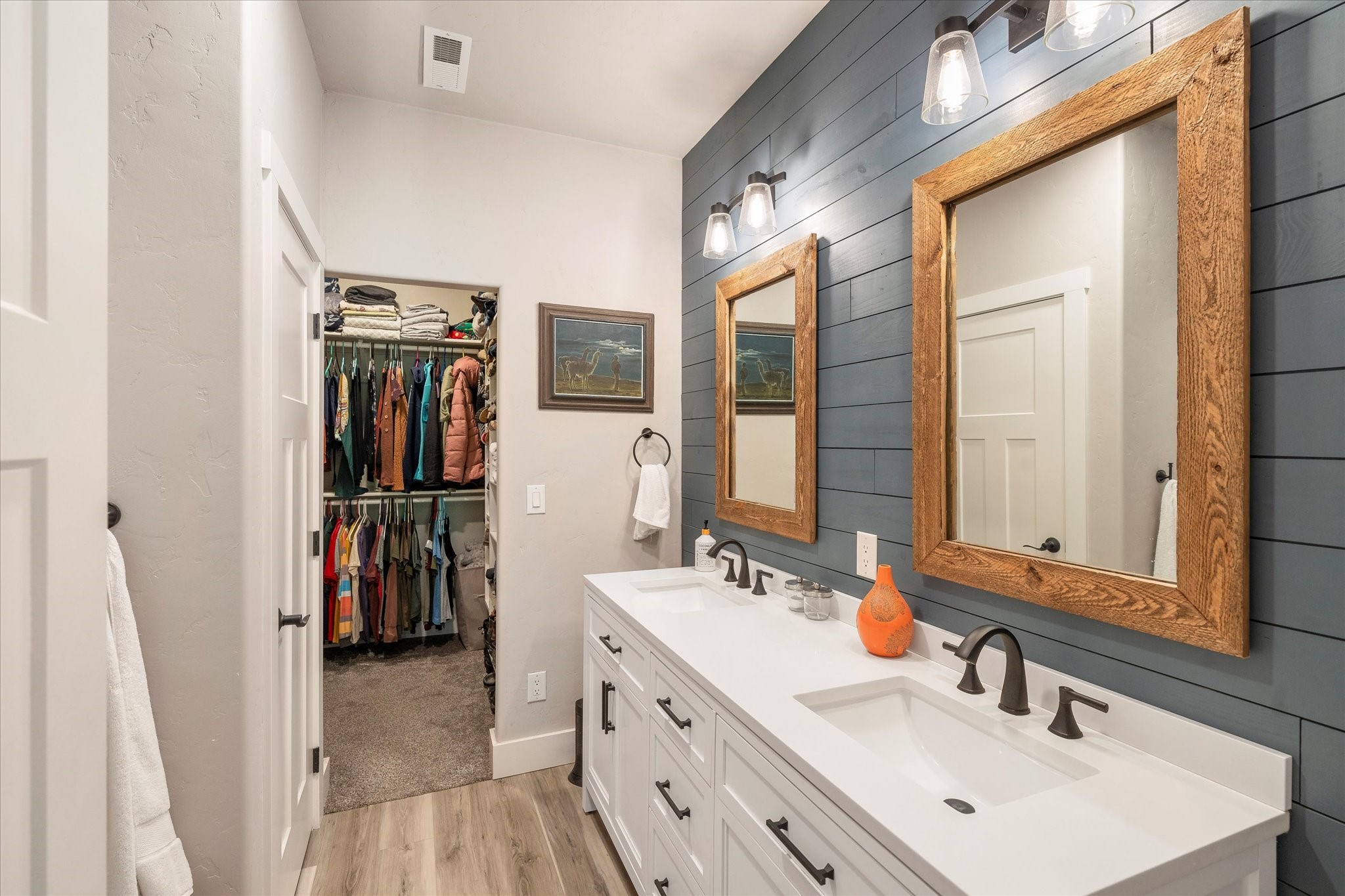 Bigfork, Montana 59911, United States, 6 Bedrooms Bedrooms, ,4 BathroomsBathrooms,Residential,Pending,56263