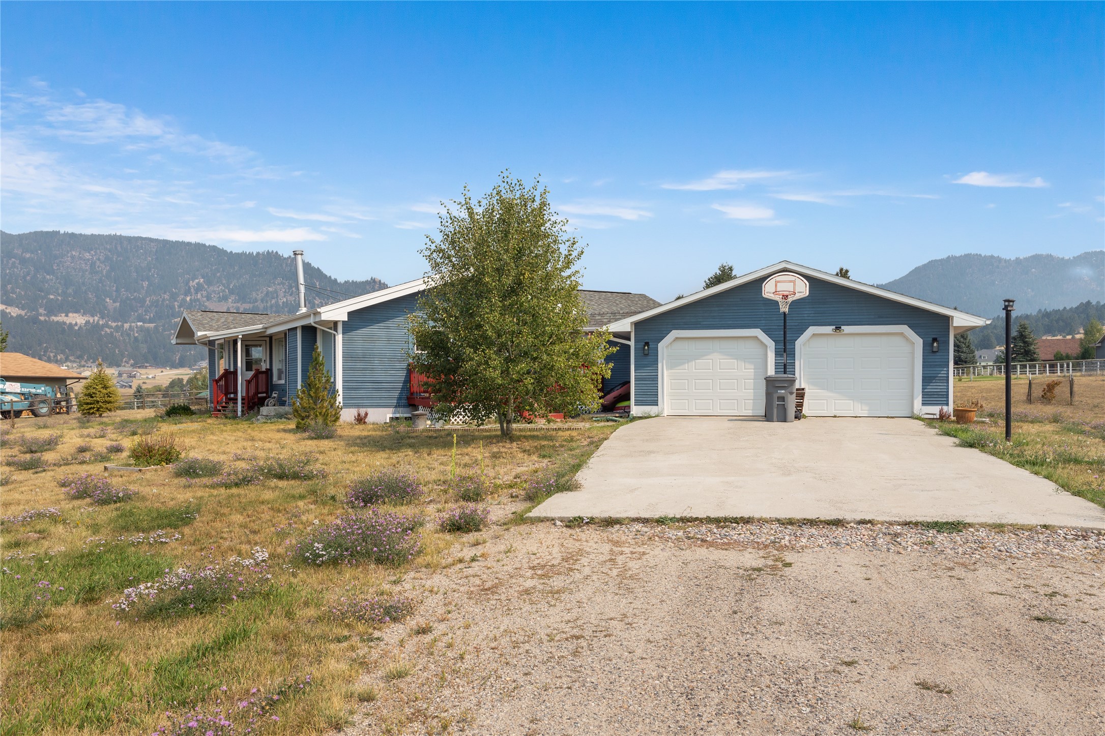Butte, Montana 59701, United States, 5 Bedrooms Bedrooms, ,3 BathroomsBathrooms,Residential,Pending,43795