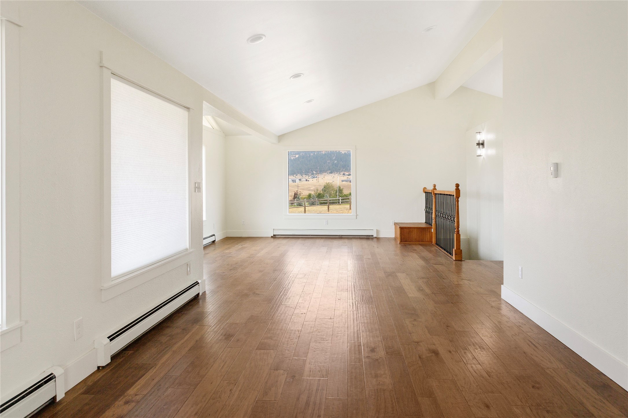 Butte, Montana 59701, United States, 5 Bedrooms Bedrooms, ,3 BathroomsBathrooms,Residential,Pending,43795