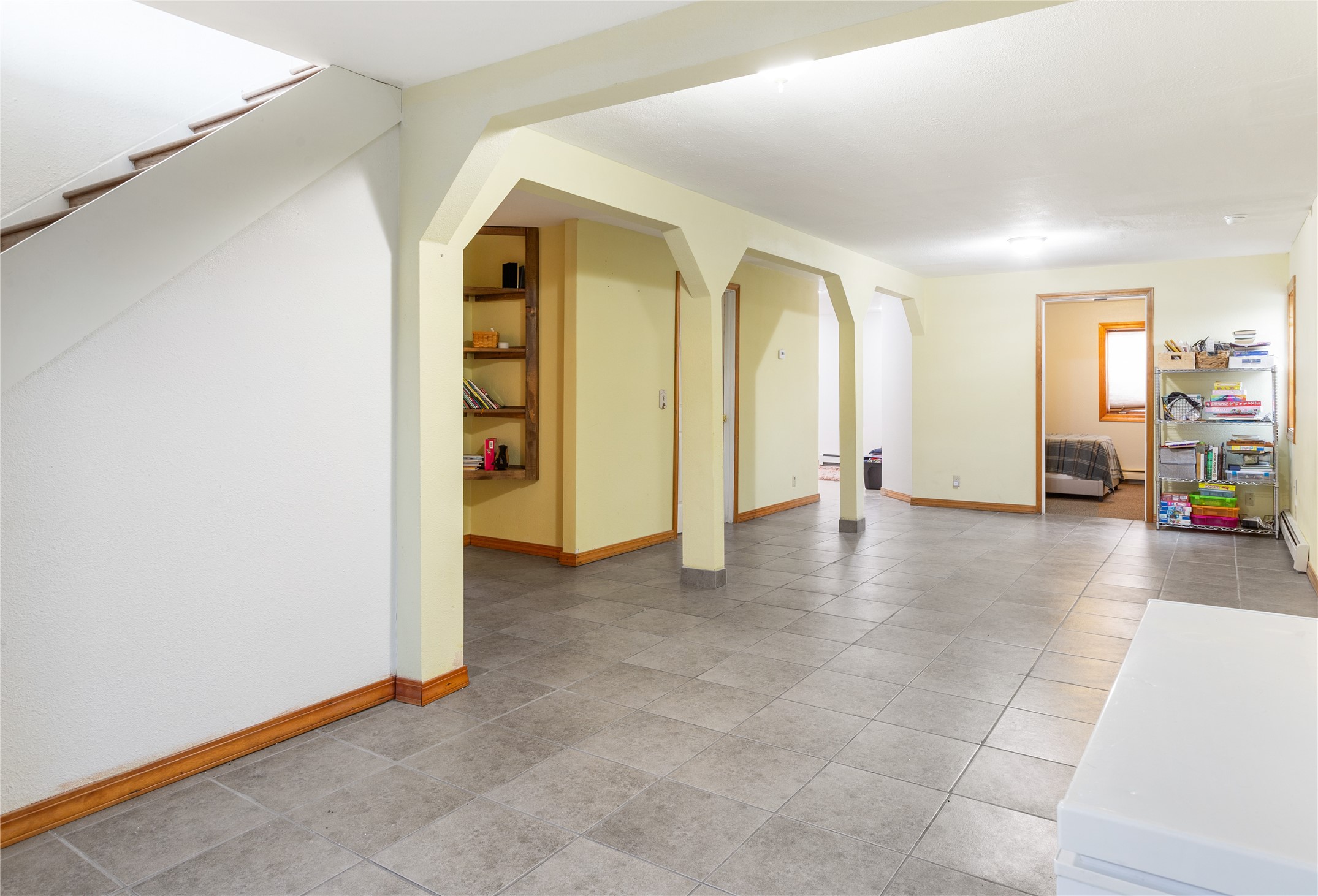 Butte, Montana 59701, United States, 5 Bedrooms Bedrooms, ,3 BathroomsBathrooms,Residential,Pending,43795