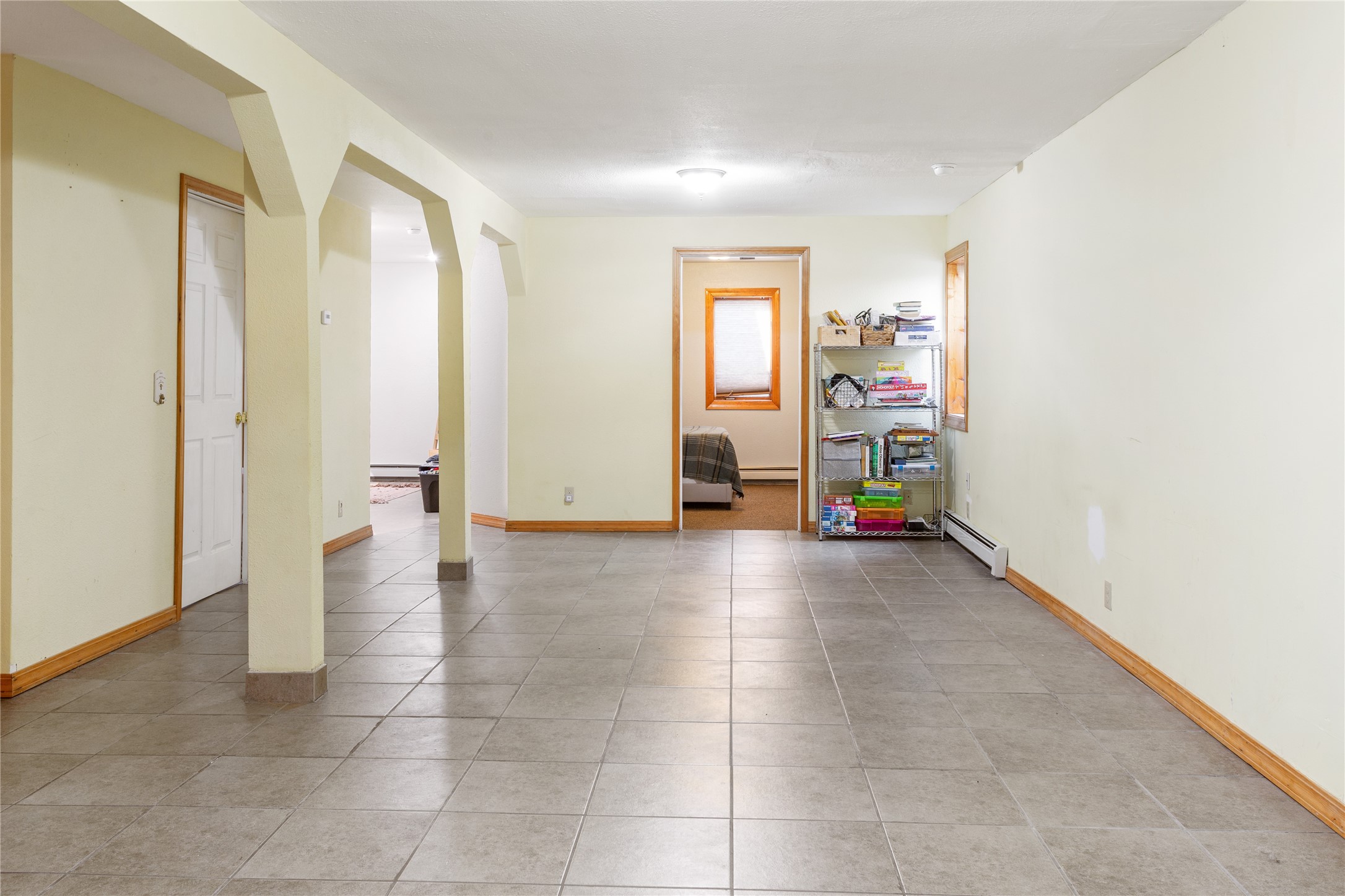 Butte, Montana 59701, United States, 5 Bedrooms Bedrooms, ,3 BathroomsBathrooms,Residential,Pending,43795