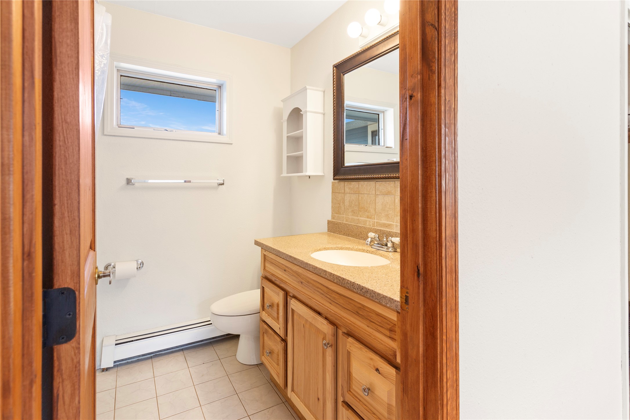 Butte, Montana 59701, United States, 5 Bedrooms Bedrooms, ,3 BathroomsBathrooms,Residential,Pending,43795