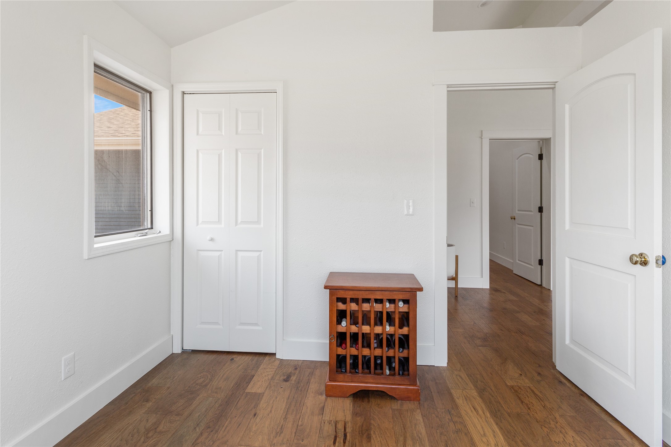 Butte, Montana 59701, United States, 5 Bedrooms Bedrooms, ,3 BathroomsBathrooms,Residential,Pending,43795