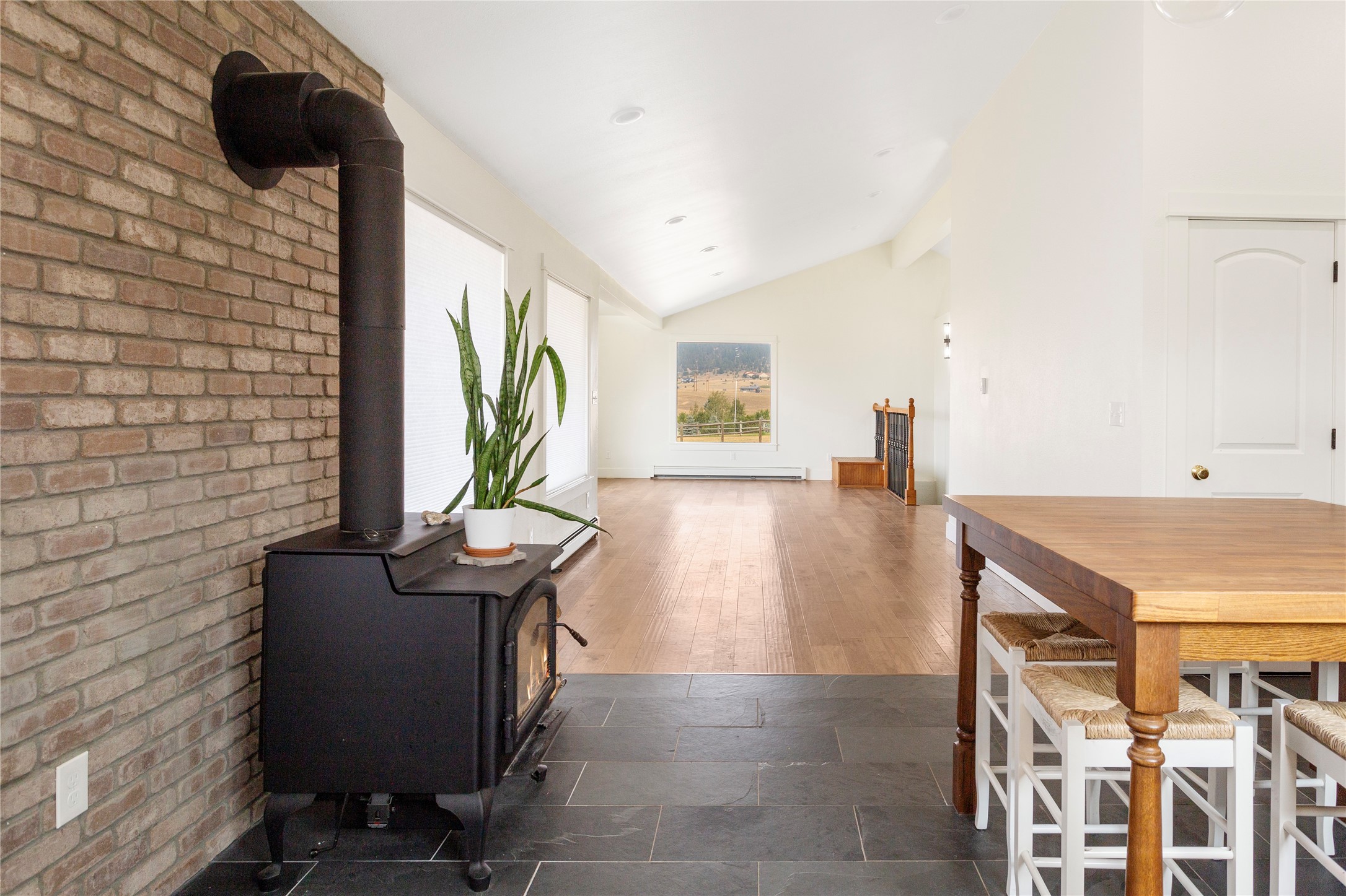 Butte, Montana 59701, United States, 5 Bedrooms Bedrooms, ,3 BathroomsBathrooms,Residential,Pending,43795