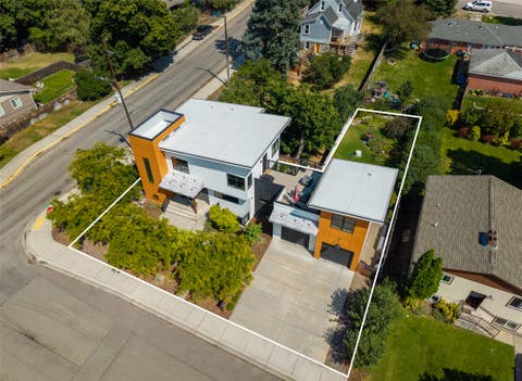 Tiny photo for 2250 Raymond Avenue, Missoula, MT 59801 (MLS # 30076594)