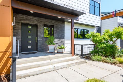 Tiny photo for 2250 Raymond Avenue, Missoula, MT 59801 (MLS # 30076594)