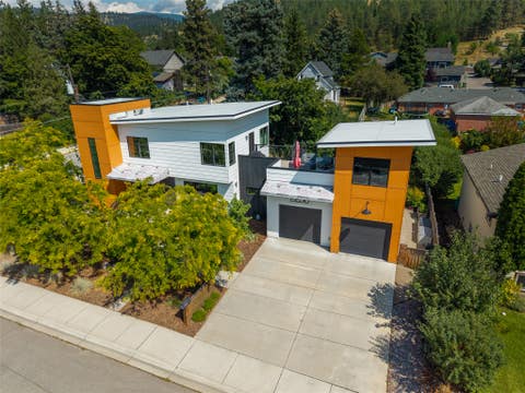 Photo of 2250 Raymond Avenue, Missoula, MT 59801 (MLS # 30076594)