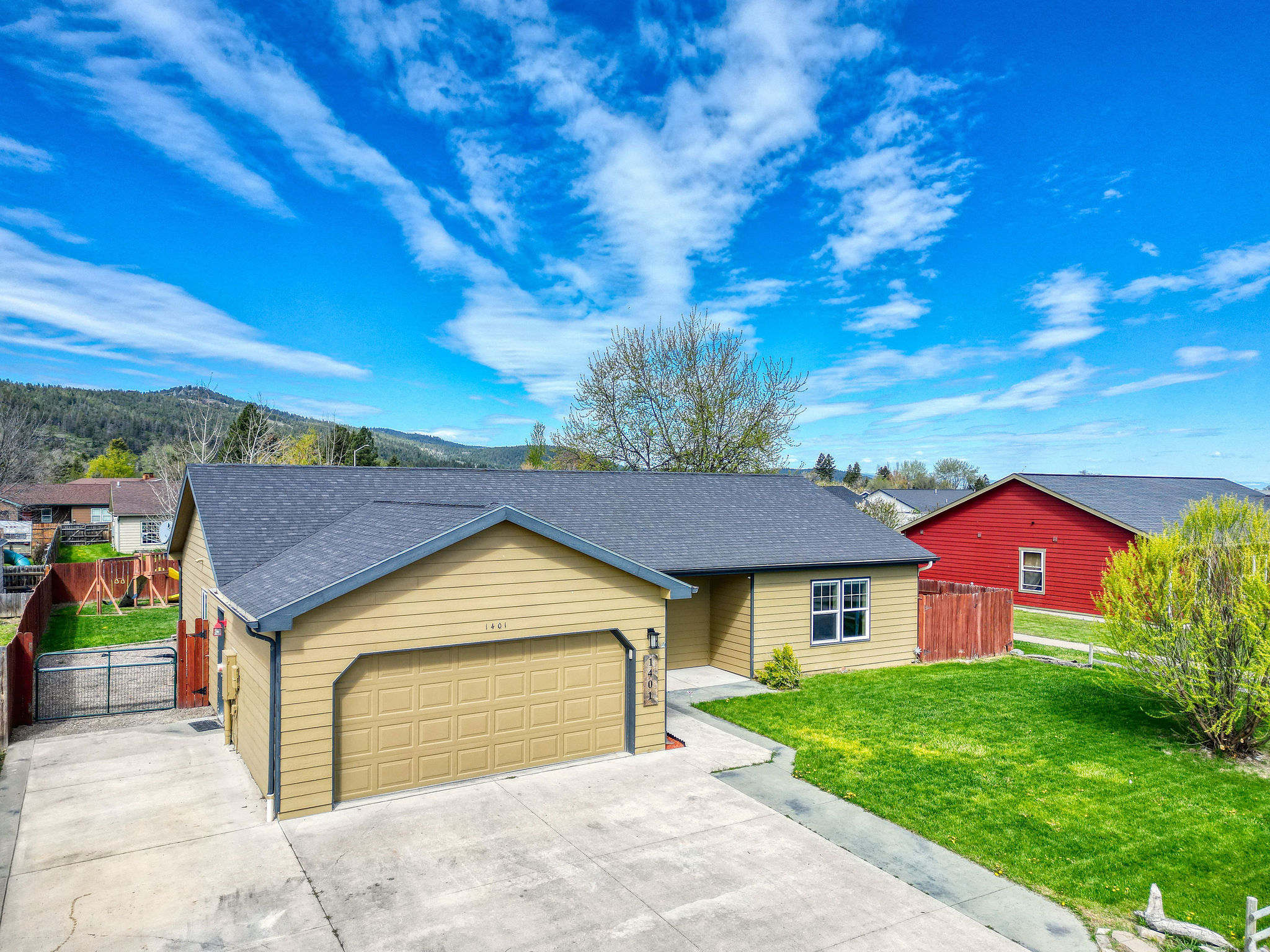 1401 Klondyke Loop