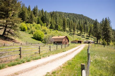 20622 Us Highway 10 E Clinton MT 59825