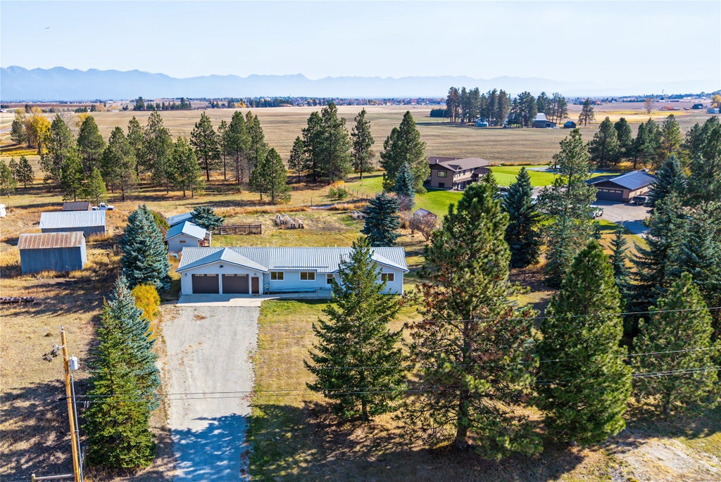 Photo of 1710 Pines Boulevard, Kalispell, MT 59901 (MLS # 30079985)