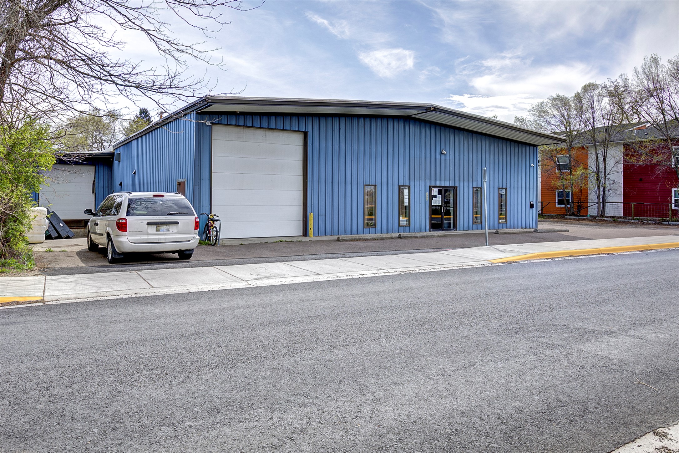 1345 Dakota Street