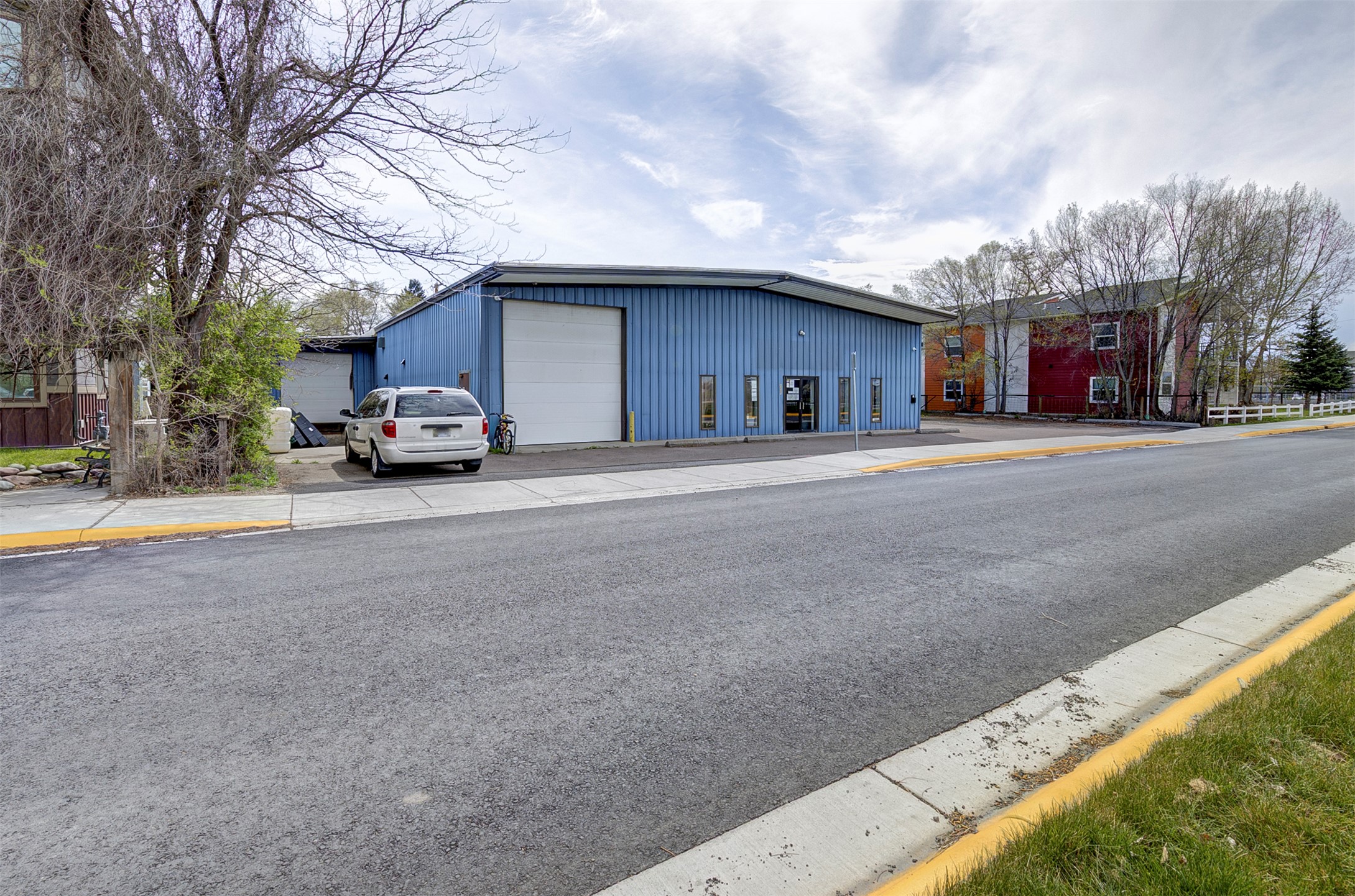 1345 Dakota Street