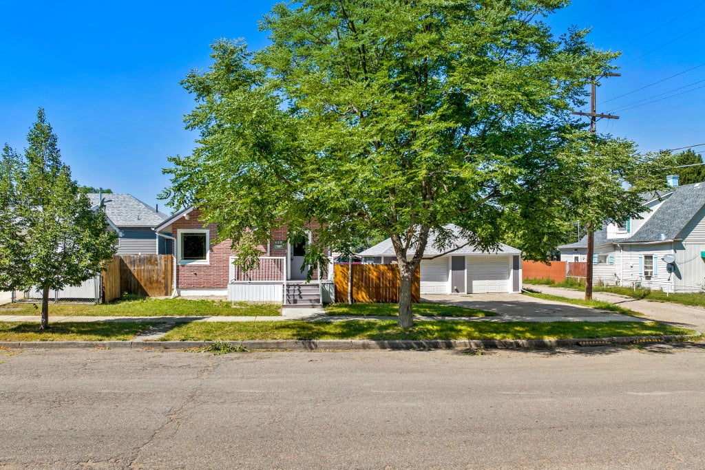 Photo of 608 8th Street N, Great Falls, MT 59401 (MLS # 30077133)