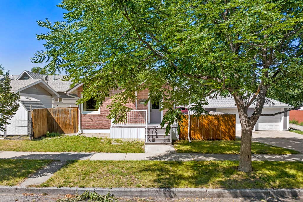 Photo of 608 8th Street N, Great Falls, MT 59401 (MLS # 30077133)