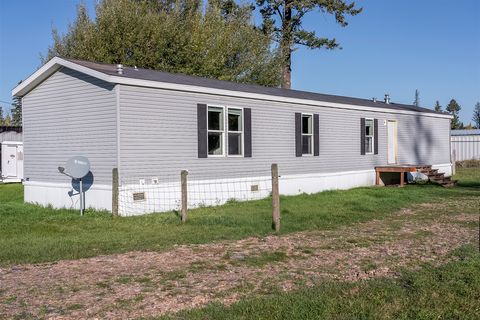 Photo of 1700 Mt Highway 206, Columbia Falls, MT 59912 (MLS # 30064591)