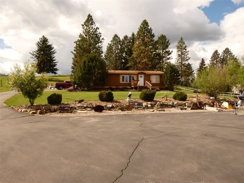Photo of 2240 Whalebone Drive, Kalispell, MT 59901 (MLS # 30050386)