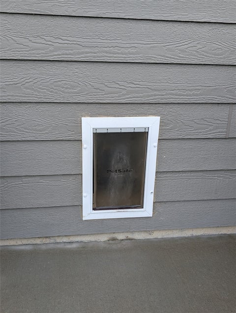 Tiny photo for 217 3rd Street S, Cascade, MT 59421 (MLS # 30072502)