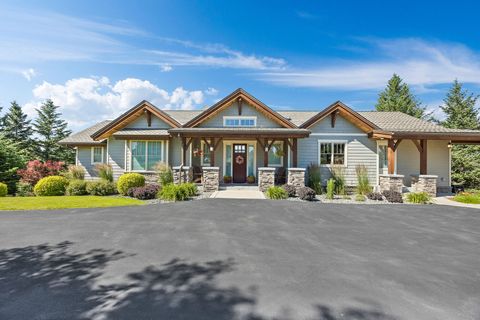 Photo of 117 Southlake Crest, Polson, MT 59860 (MLS # 30074689)