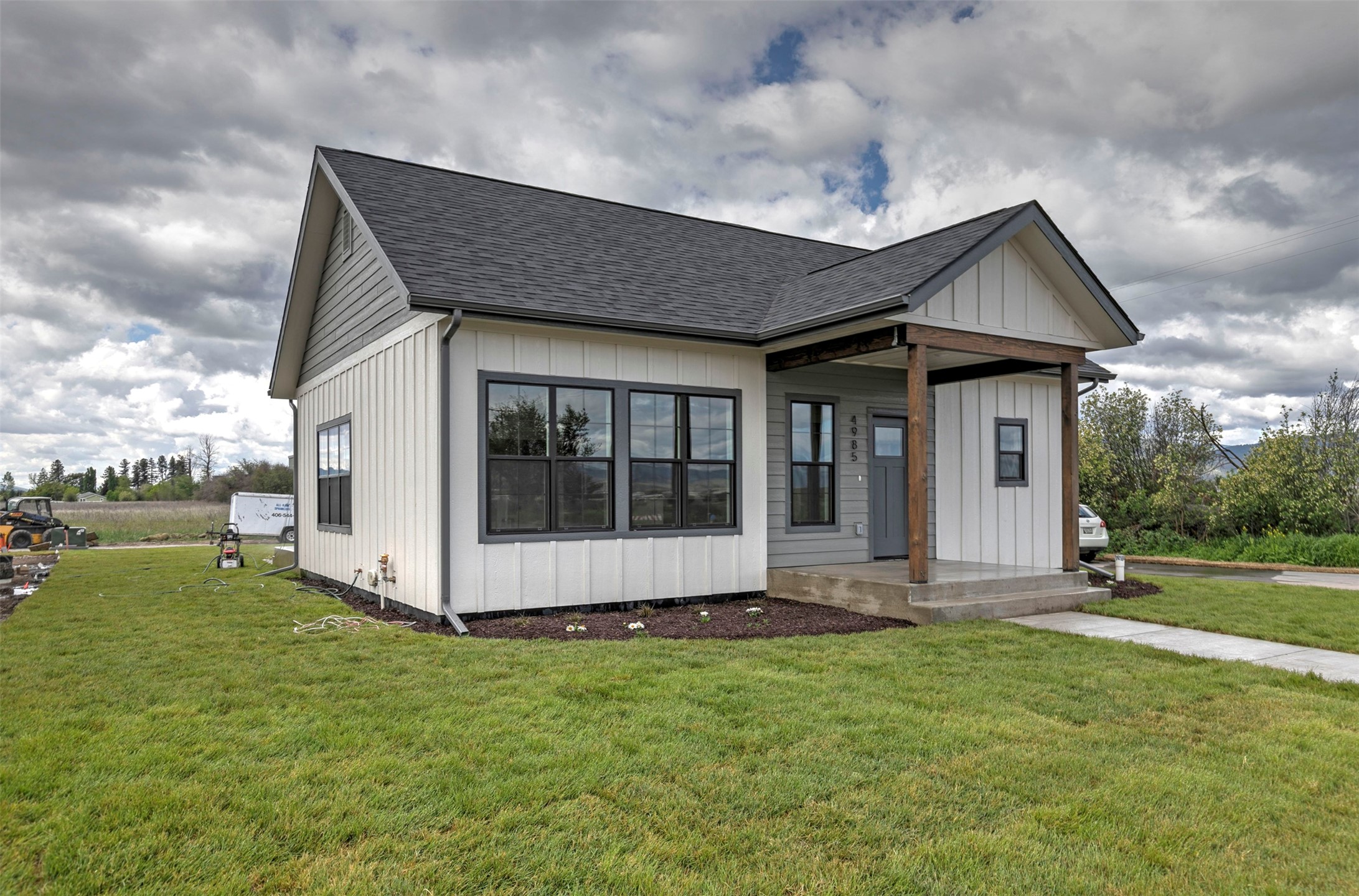 4879 England Boulevard