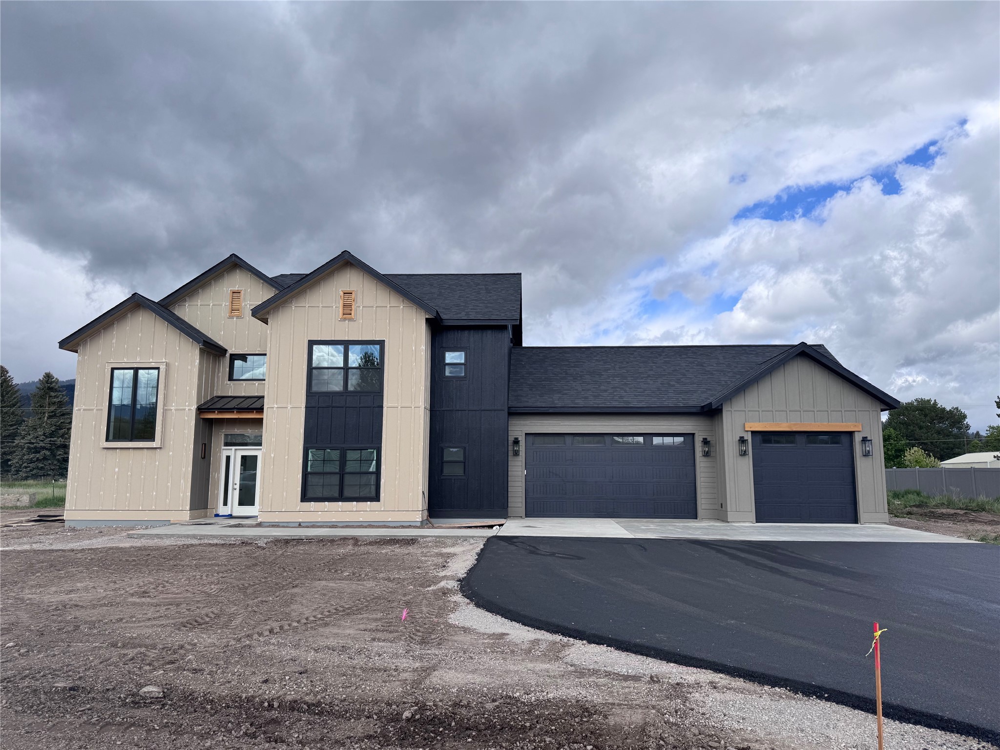 2595 McCauley Lane
