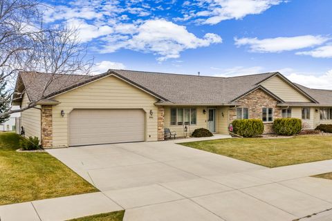Photo of 3904 9th Street NE, Great Falls, MT 59404 (MLS # 30064086)