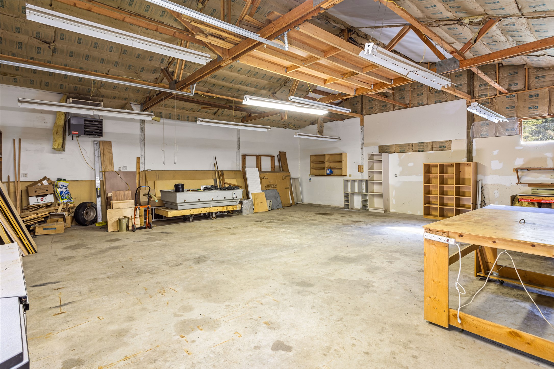 Missoula, Montana 59808, United States, 4 Bedrooms Bedrooms, ,2 BathroomsBathrooms,Residential,Active,41490