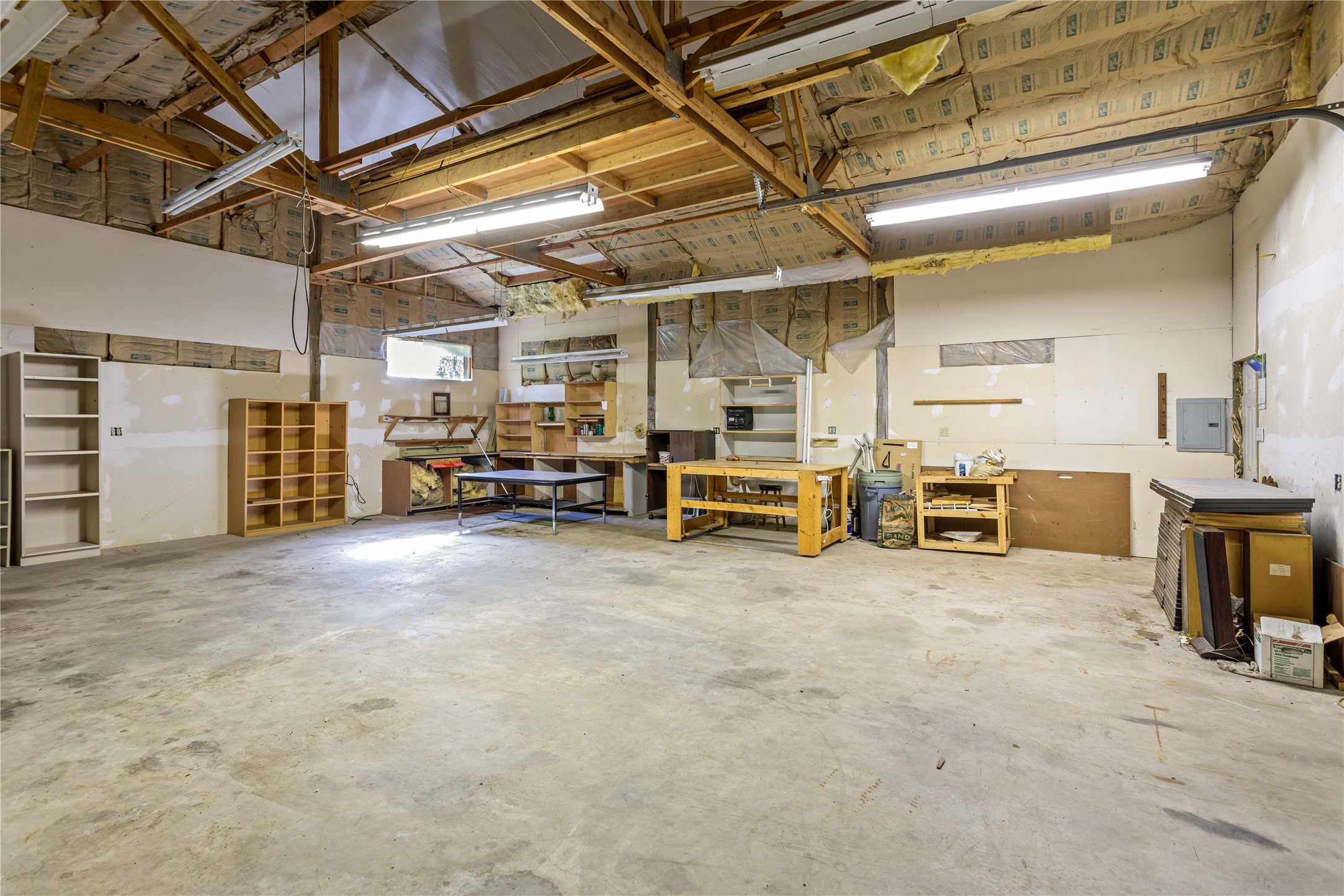 Missoula, Montana 59808, United States, 4 Bedrooms Bedrooms, ,2 BathroomsBathrooms,Residential,Active,41490