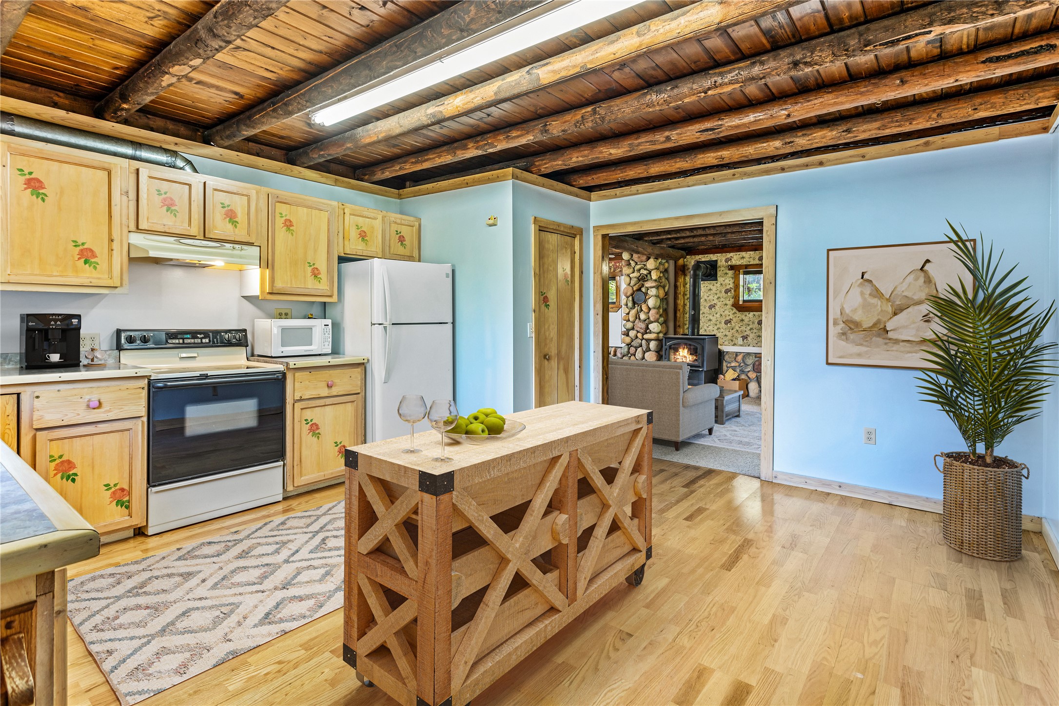 Missoula, Montana 59808, United States, 4 Bedrooms Bedrooms, ,2 BathroomsBathrooms,Residential,Active,41490