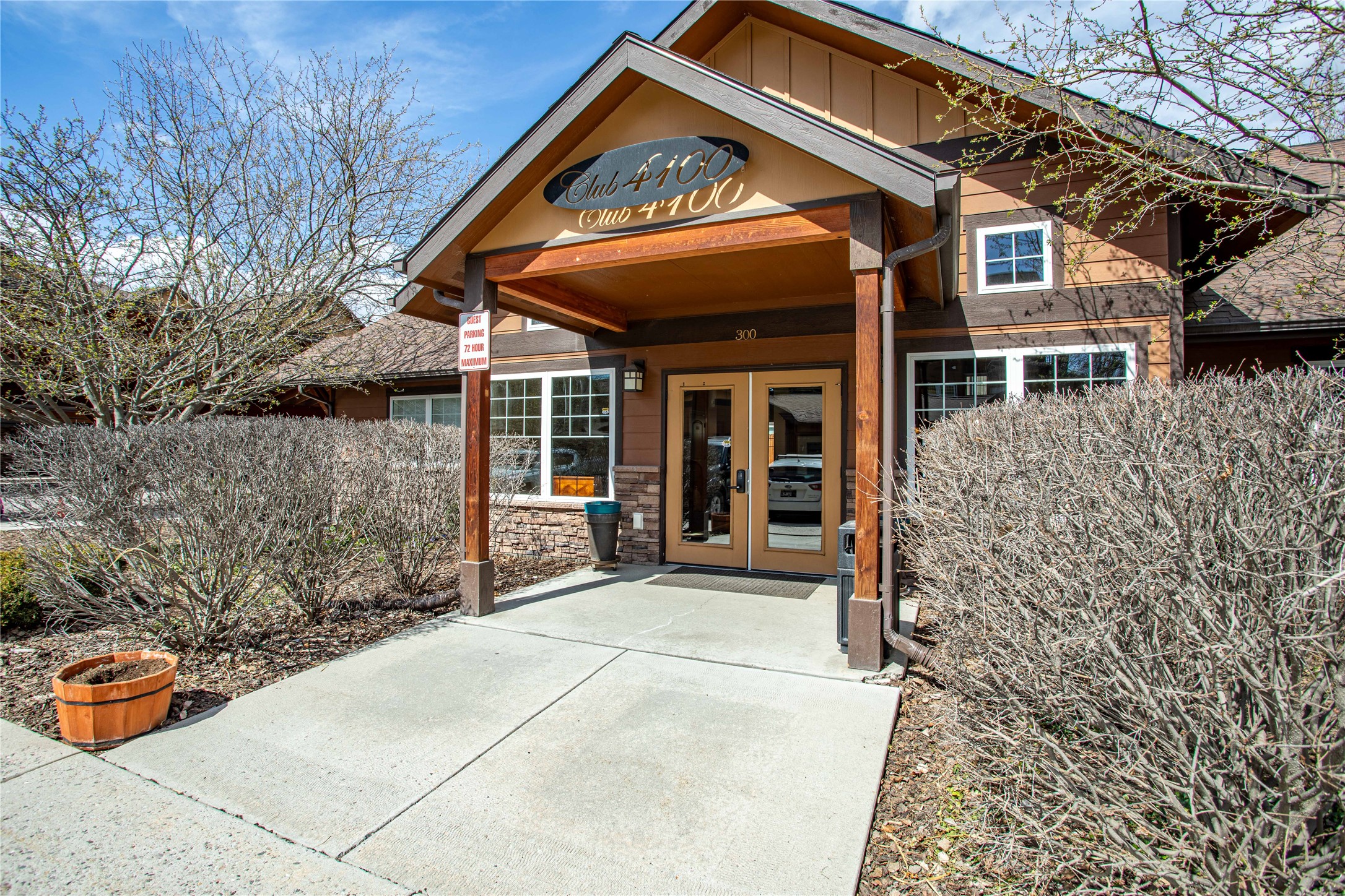 Missoula, Montana 59808, United States, 2 Bedrooms Bedrooms, ,1 BathroomBathrooms,Residential,Pending,107595