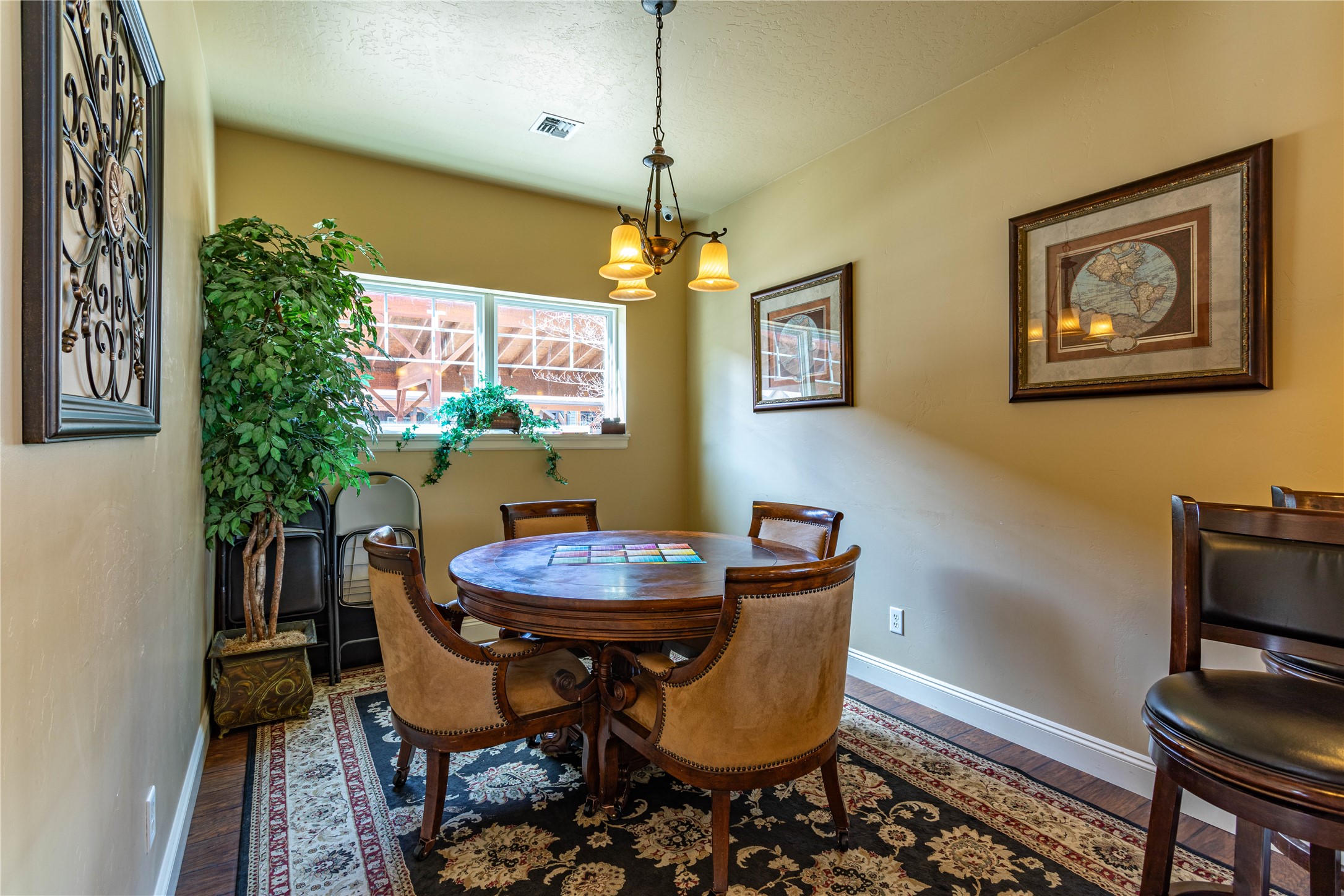 Missoula, Montana 59808, United States, 2 Bedrooms Bedrooms, ,1 BathroomBathrooms,Residential,Pending,107595