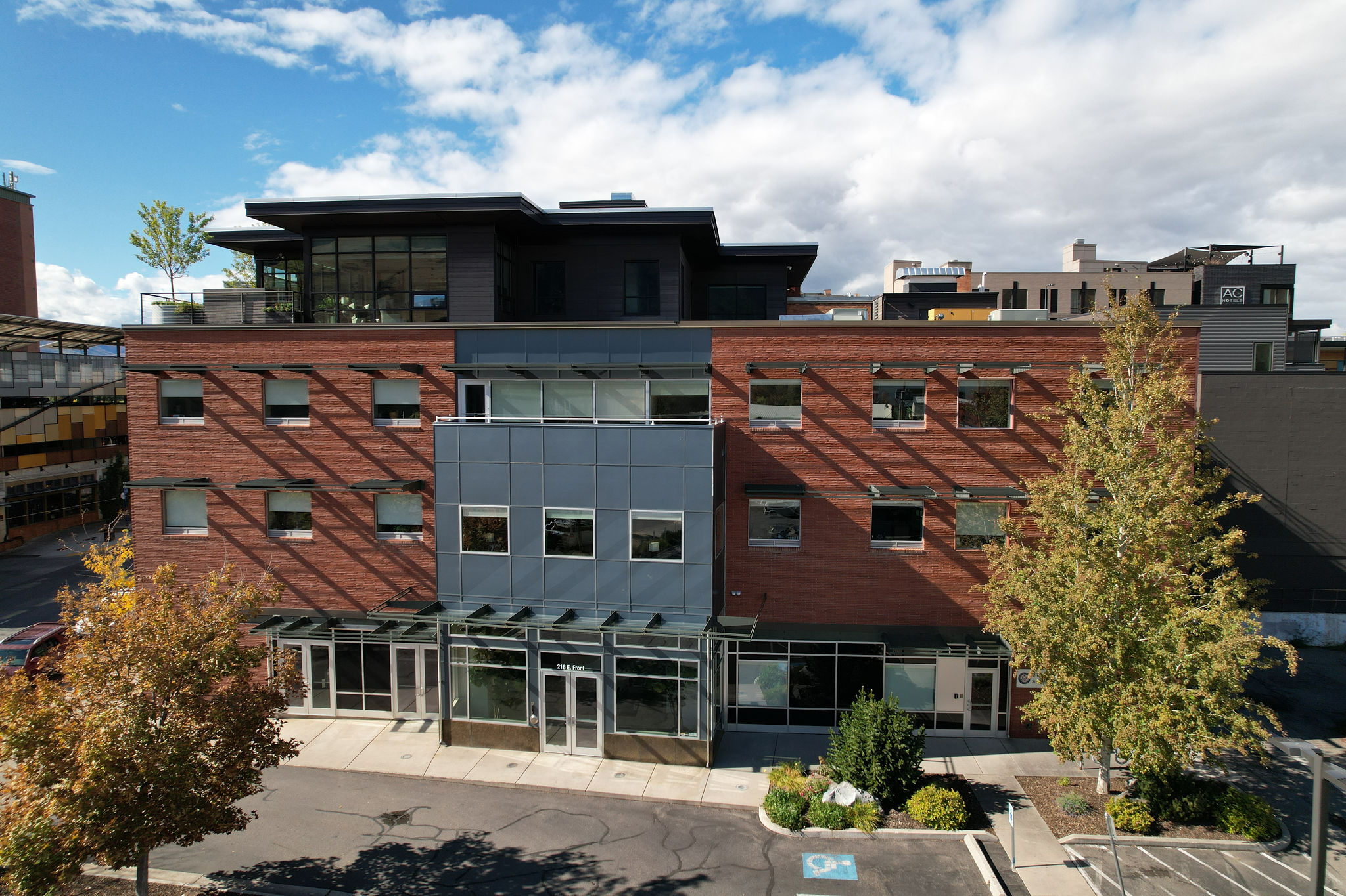 218/280 E Front Street