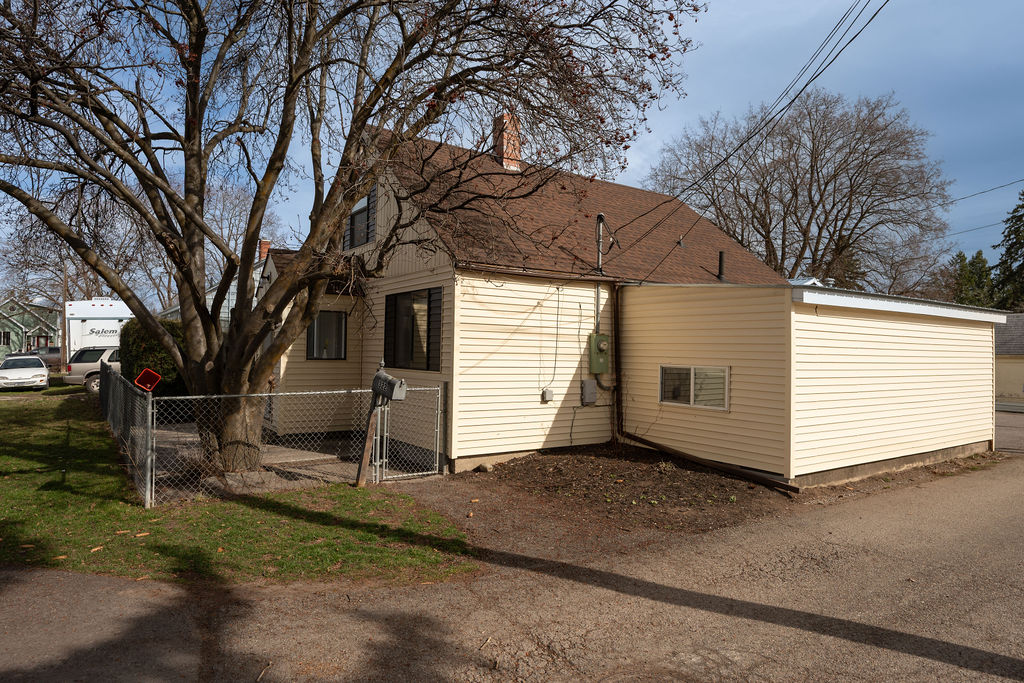 322 W Oregon Street