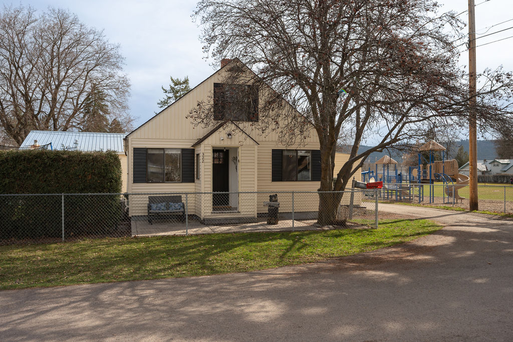 322 W Oregon Street