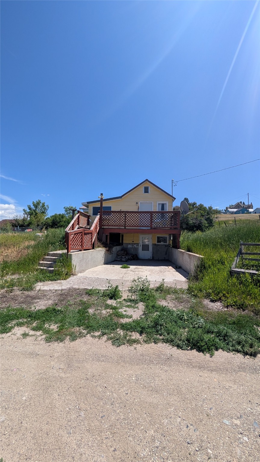 405 First Avenue NE