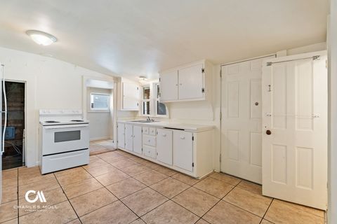 Tiny photo for 812 N Ewing Street, Helena, MT 59601 (MLS # 30071535)