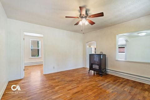 Tiny photo for 812 N Ewing Street, Helena, MT 59601 (MLS # 30071535)