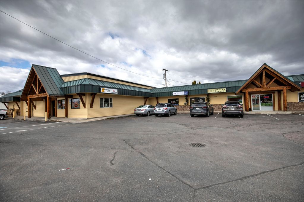 Photo of 3217 Brooks Street, Missoula, MT 59801 (MLS # 30066424)