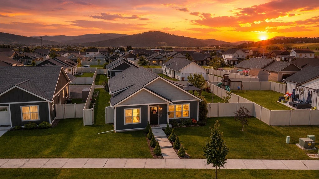 Photo of 1004 N Camas Lane, Kalispell, MT 59901 (MLS # 30079048)