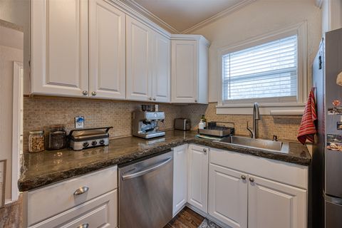 Tiny photo for 1524 Colorado Avenue, Black Eagle, MT 59414 (MLS # 30070404)